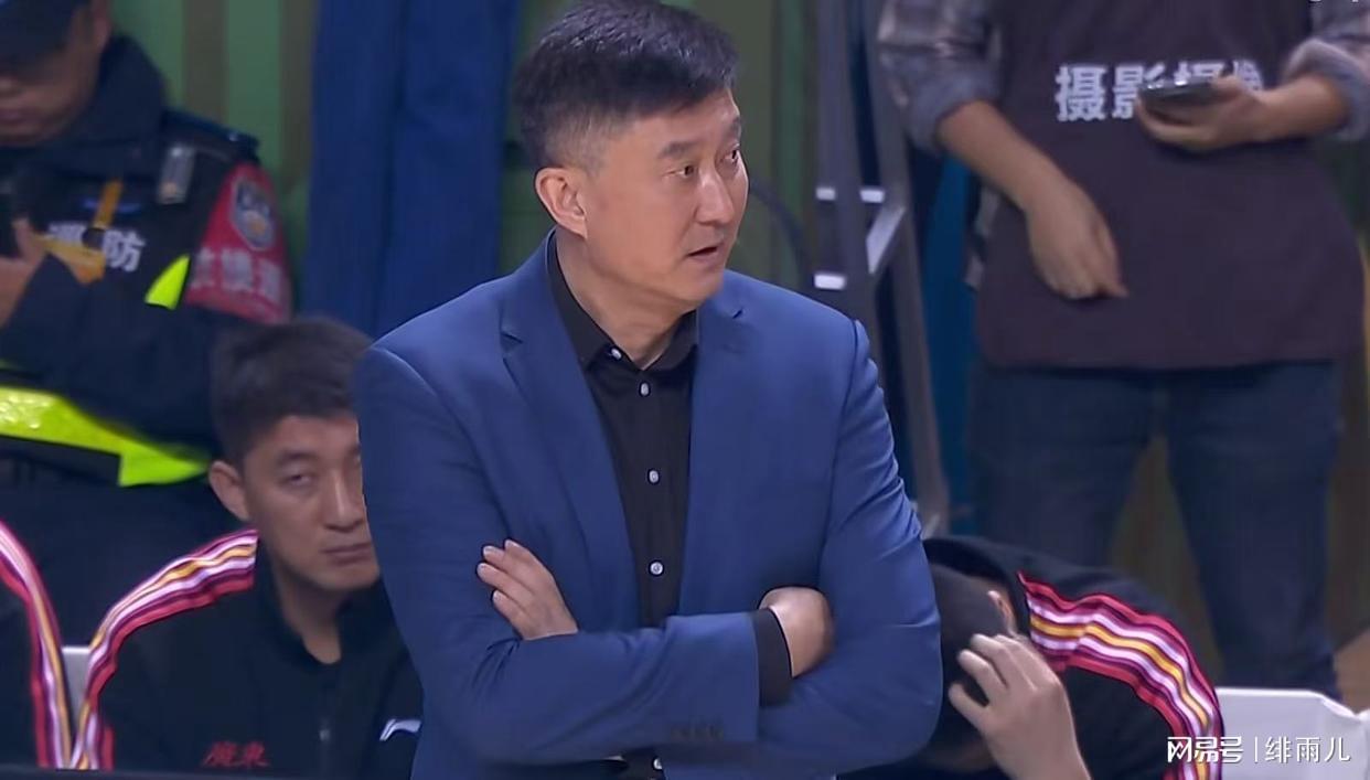 AG体育官方网站-天赋第一却打不出来！广东队扶正新锋线大侧翼，保杜锋躺进总决赛